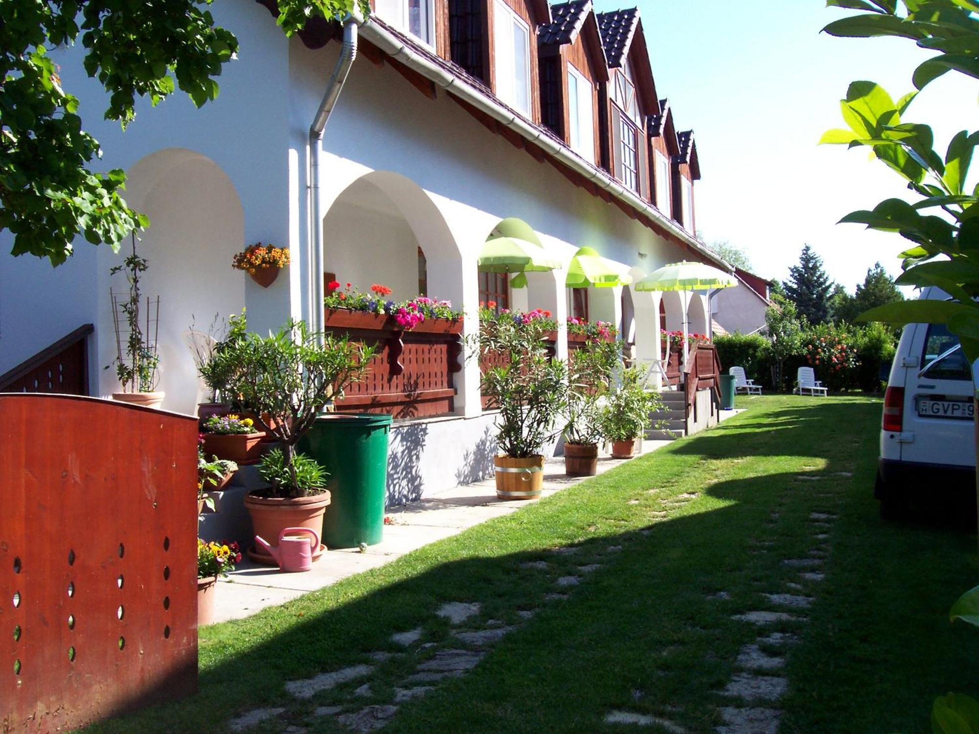 Haus Martha Apartment Balatonudvari Exterior photo